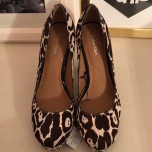 NWT: Calvin Klein Cowhair Platform Heels, Size 8